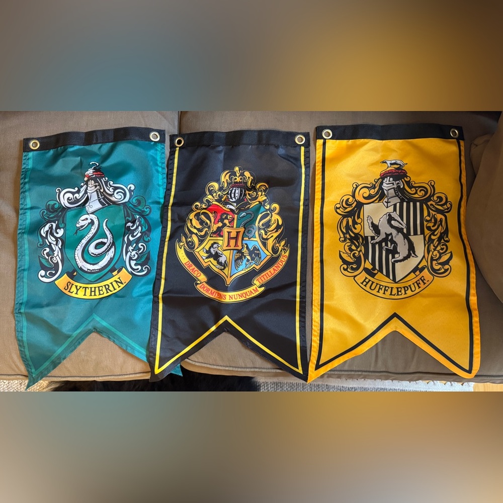 Hogwarts House Banners Set